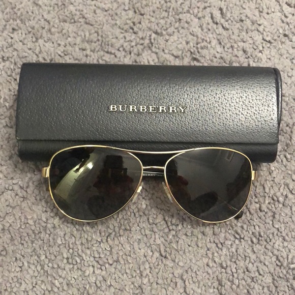 COPY - COPY - Burberry Womens sunglasses main image 4
